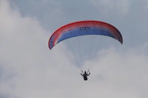 پرواز در آغوش خطر!