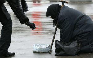 متکدیان کرمانشاه از ۱۵ اسفند جمع آوری می‌شوند