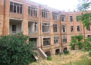 بیمارستان مسیح کرمانشاه؛ تاریخی که محو می‌شود