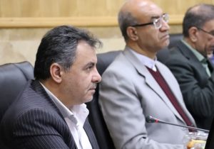 تقدیر شهردار کرمانشاه از دکتر حبیبی در جهت تصویب طرح ساماندهی قرارداد نیروهای شرکتی